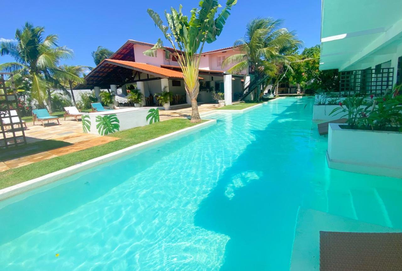Suíte com Vista para a Piscina